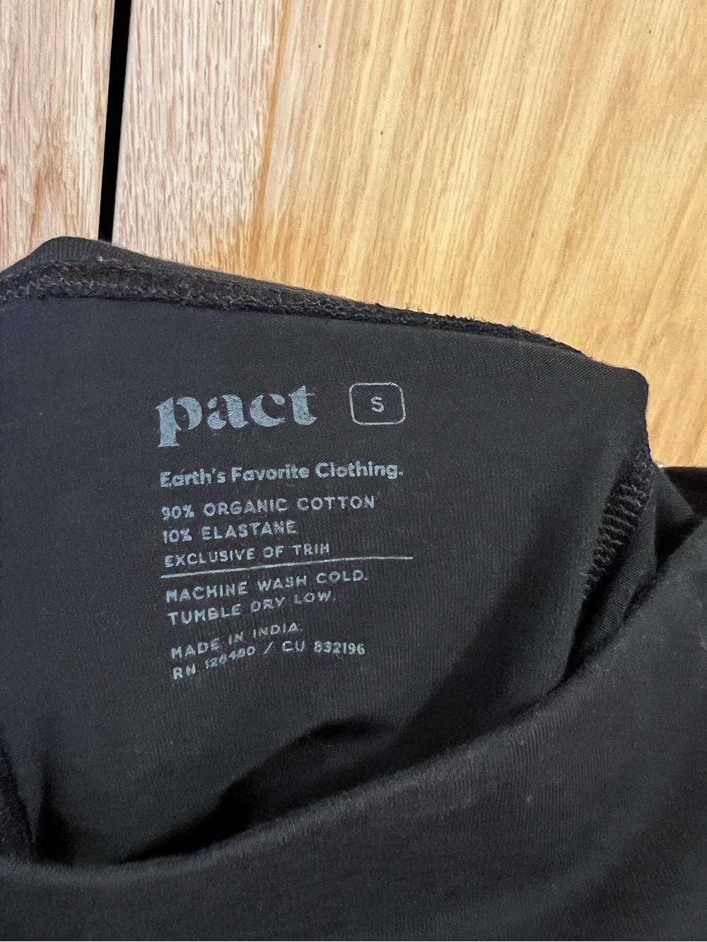 Pact Pocket Biker Shorts Black Size Small 7.5” Active Sporty Hiking Running Yoga - Picture 2 of 3